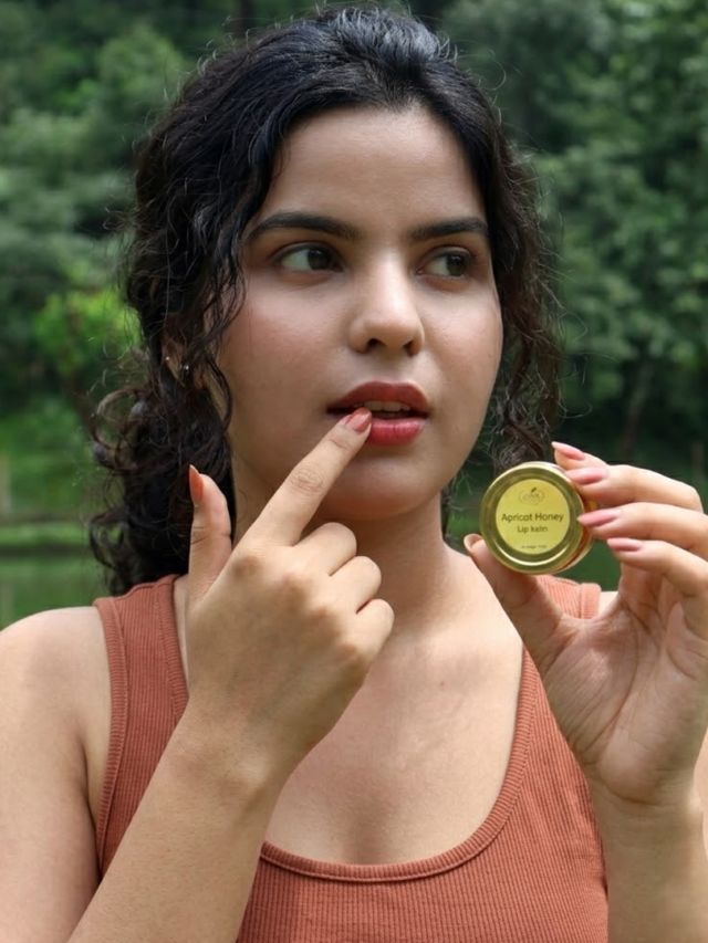apricot honey lip balm